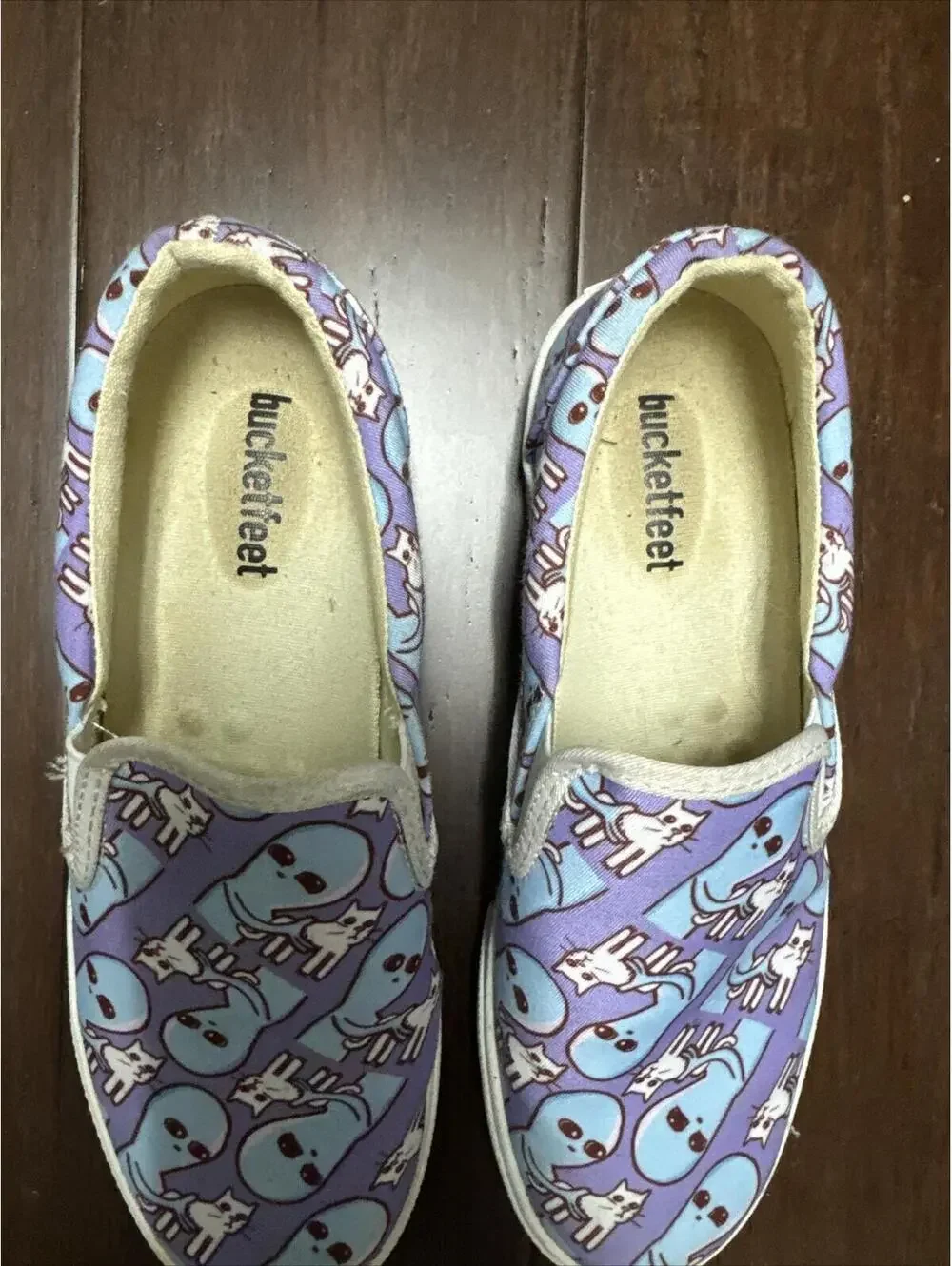 Strange Planet Alien & Cat Bucketfeet Slip On Shoes Alien Women 7.5 Men 5.5